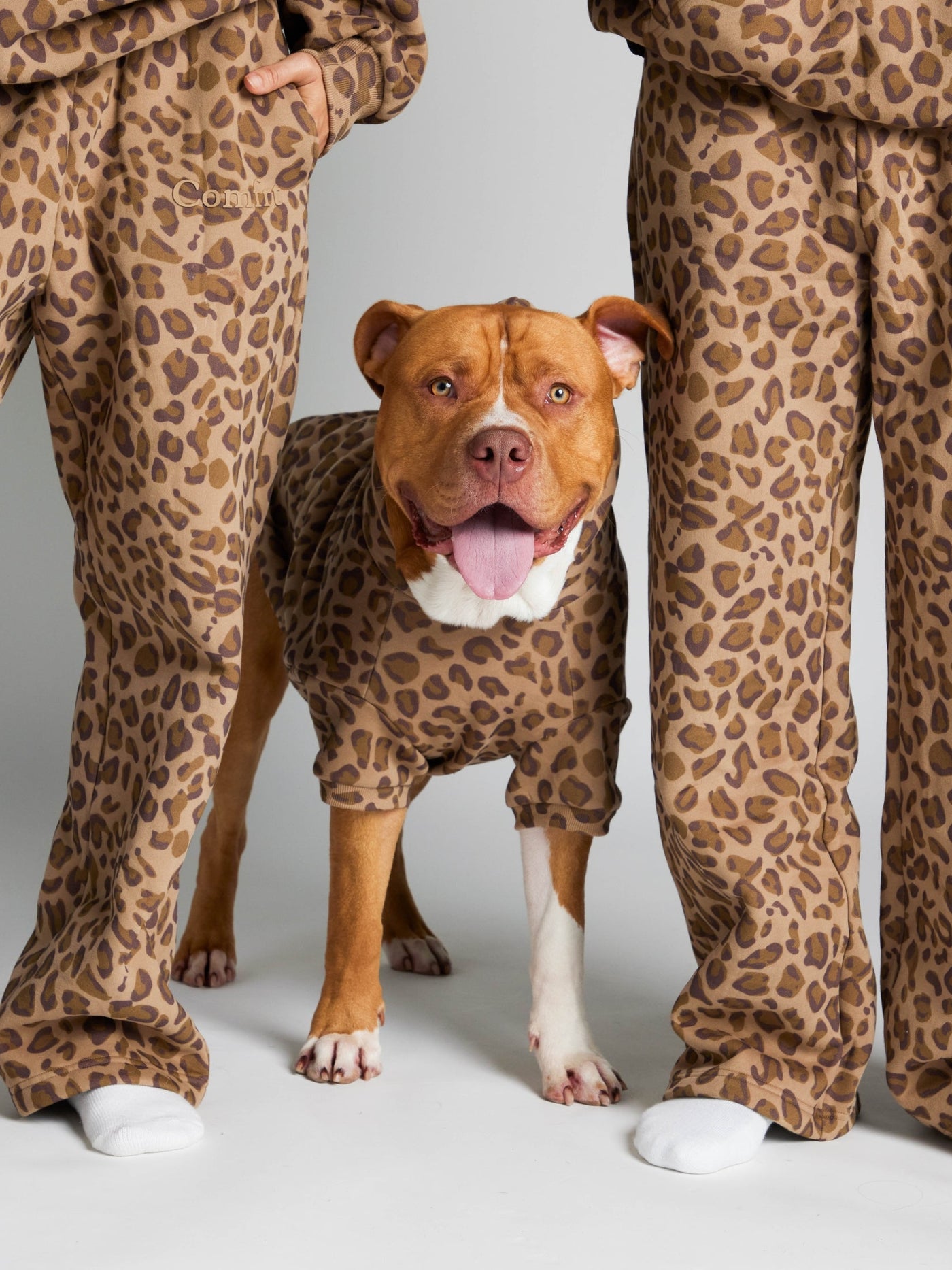 Sudadera Minimalista con Diseño de Patas