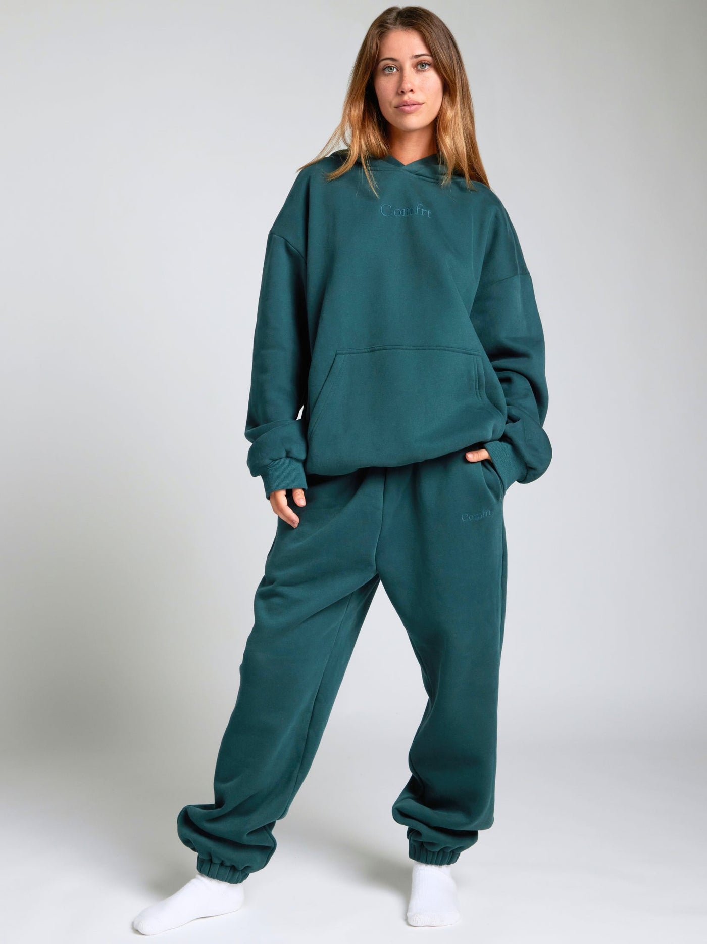 Sudadera Signature: Pantalones Cómodos