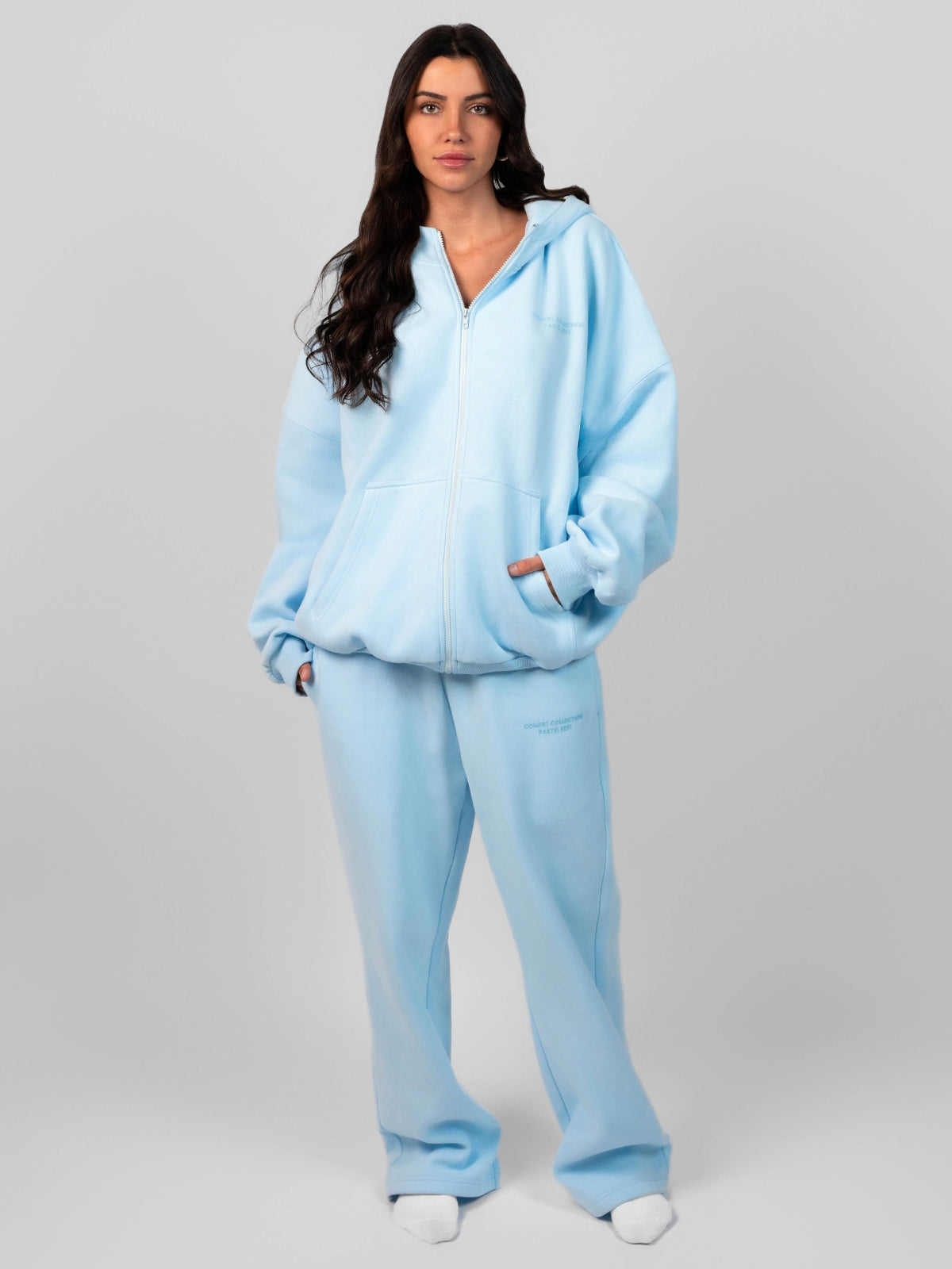 Sudadera con Capucha de Cremallera en Color Pastel