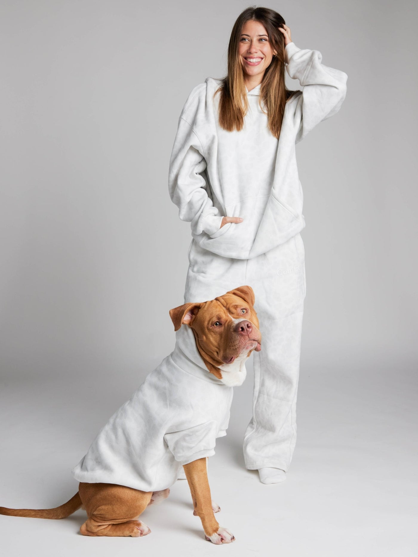 Sudadera Minimalista con Diseño de Patas