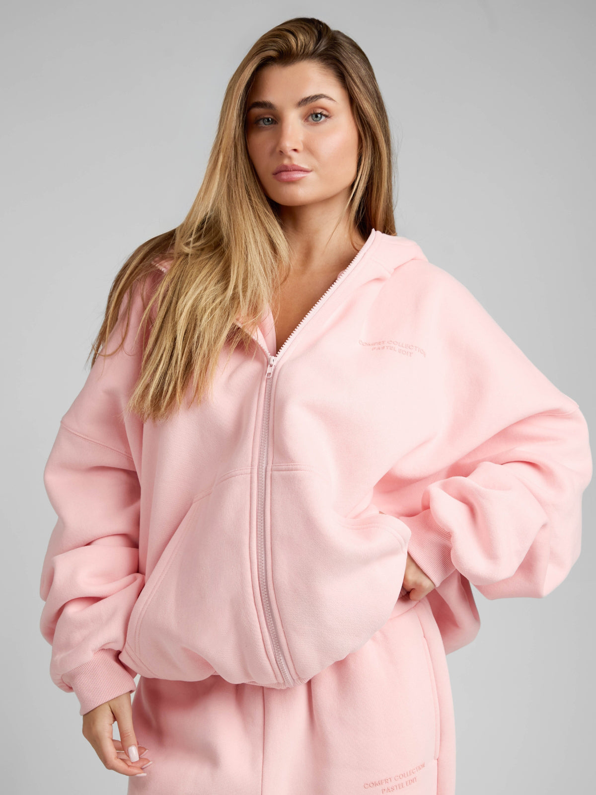 Sudadera con Capucha de Cremallera en Color Pastel