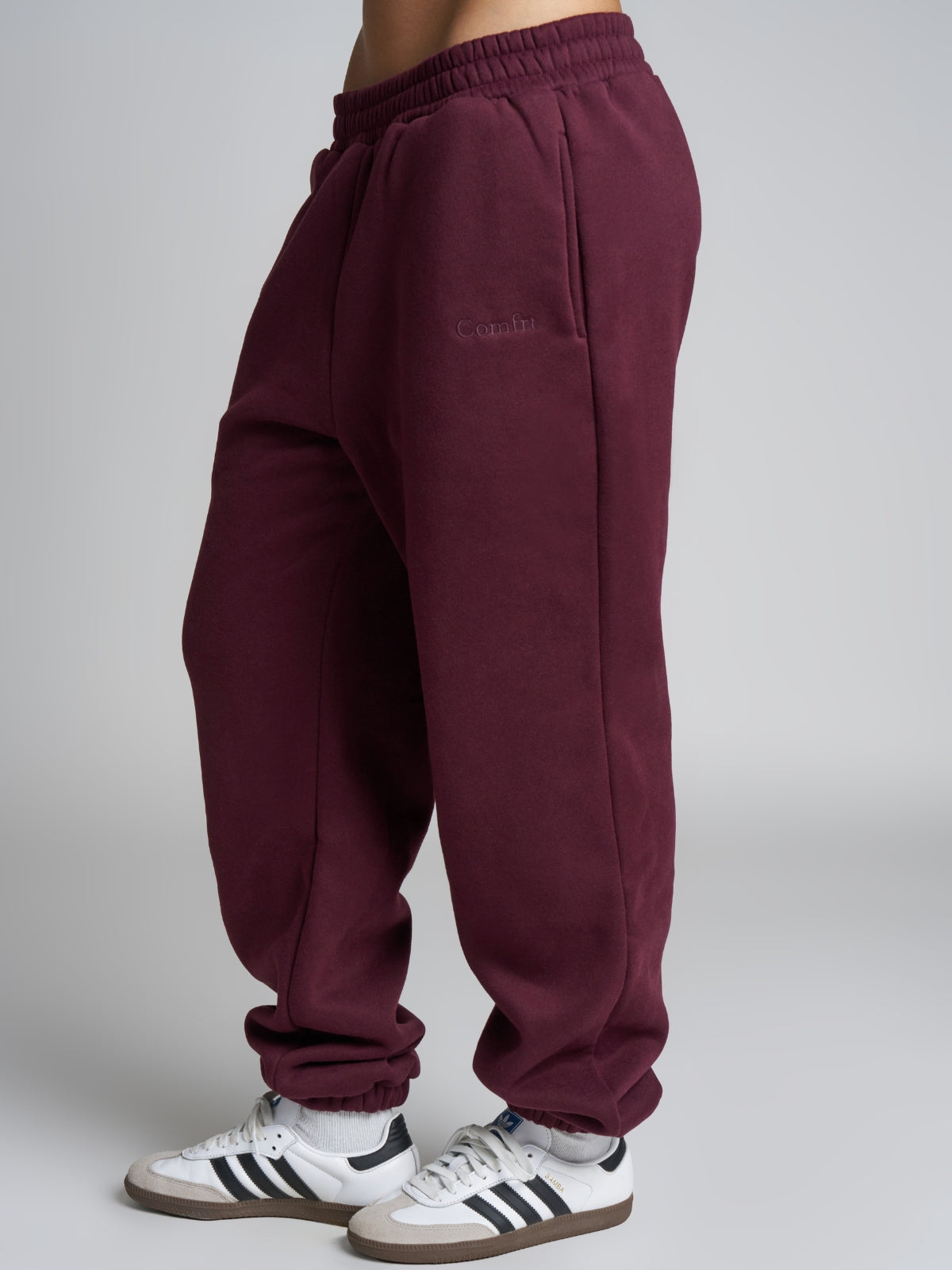 Sudadera Signature: Pantalones Cómodos